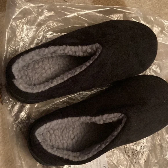 Classic Unisex Slipper size medium 5-6 With Rubber Bottom - Picture 5 of 6